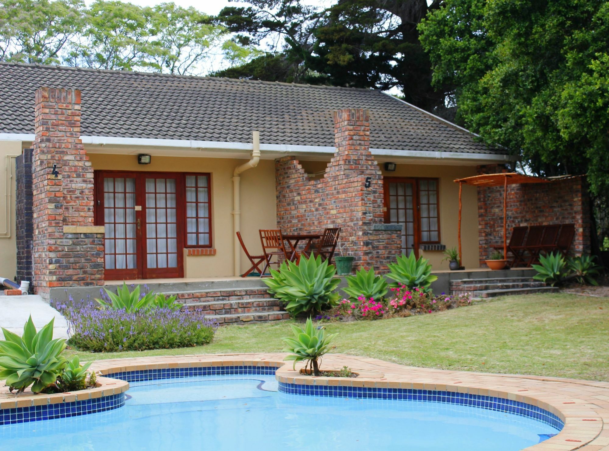 African Aquila Guest Lodge Glendinningvale Buitenkant foto