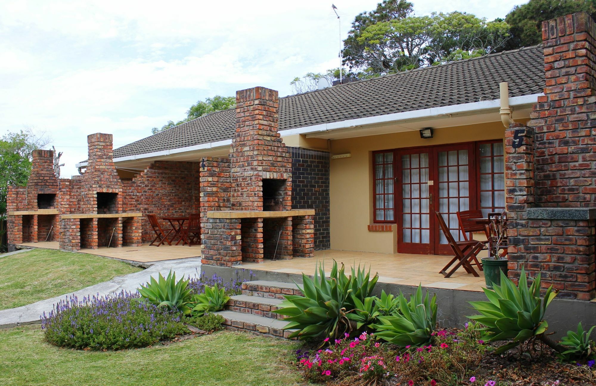 African Aquila Guest Lodge Glendinningvale Buitenkant foto